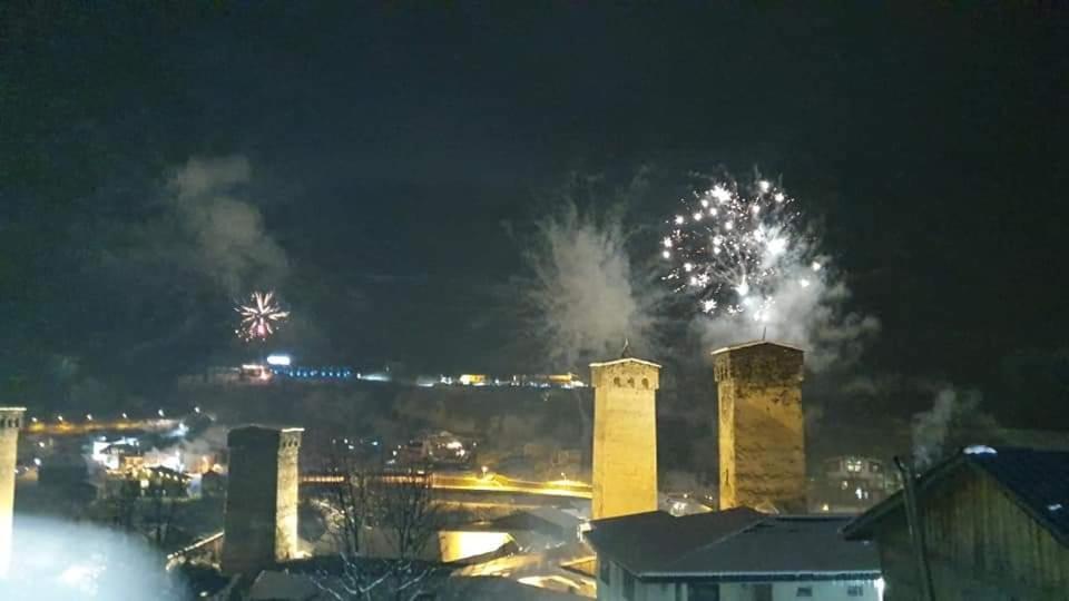 Mestia 4 Season Buitenkant foto